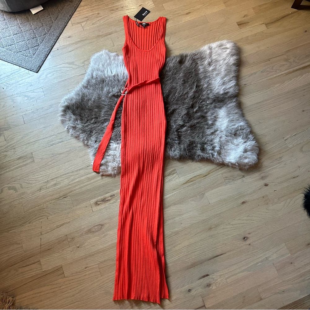Hera Collection Ribbed Stretch Knit Belted Dress - Medium - Orange - NWT